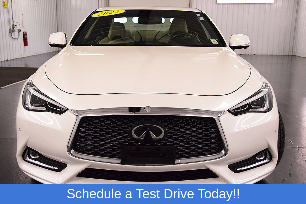 Used 2022 INFINITI Q60 3.0t Luxe w/ Essential Package AWD/4WD image 2