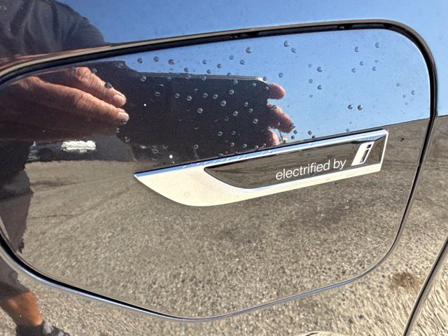 Used 2022 BMW X5 xDrive45e w/ Climate Comfort Package AWD/4WD image 8