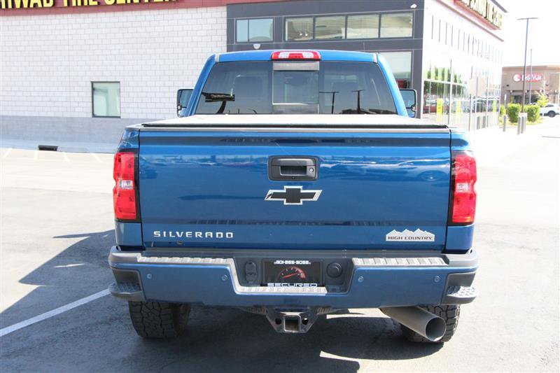 Used 2018 Chevrolet Silverado 2500 High Country AWD/4WD image 6