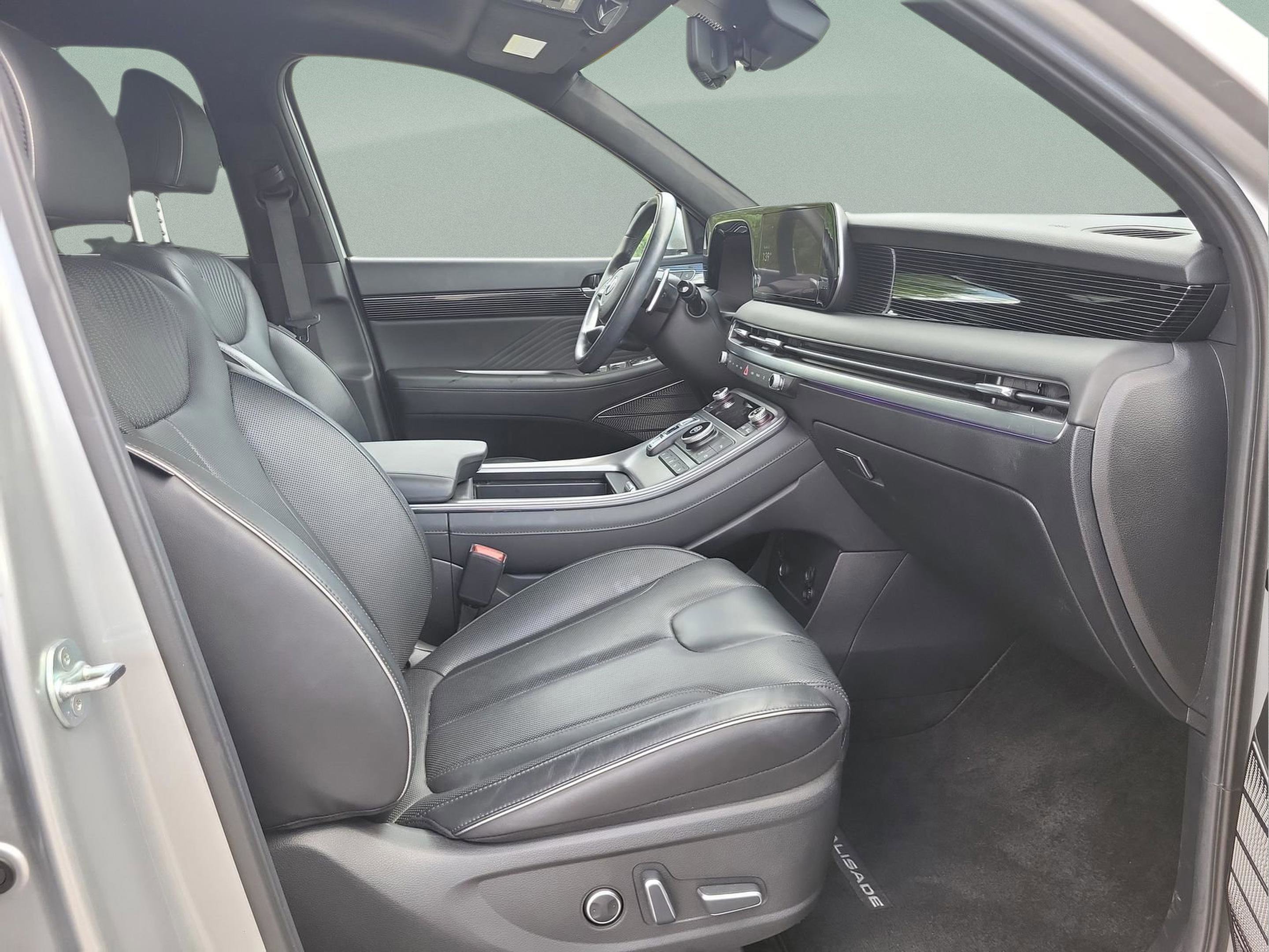 Used 2024 Hyundai Palisade Calligraphy image 20