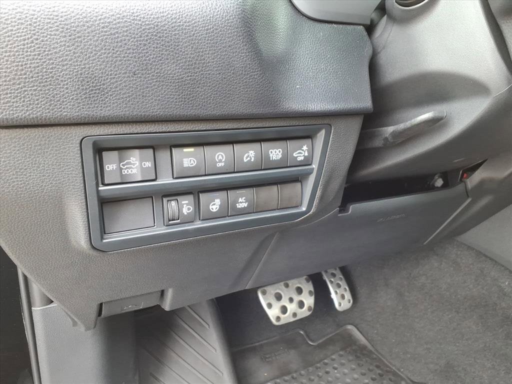 Used 2022 Toyota Tundra SR5 w/ TRD Off-Road Premium Package image 17