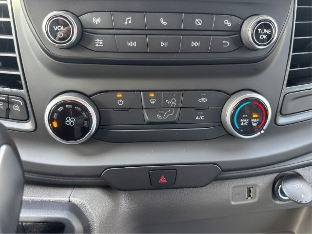 New 2025 Ford Transit 250 Low Roof RWD image 26