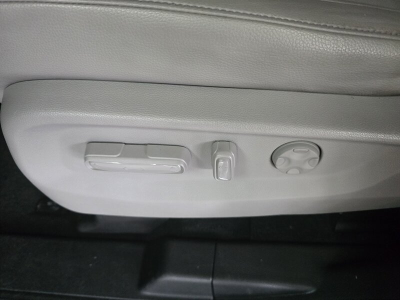 Used 2023 Honda Odyssey EX-L image 18