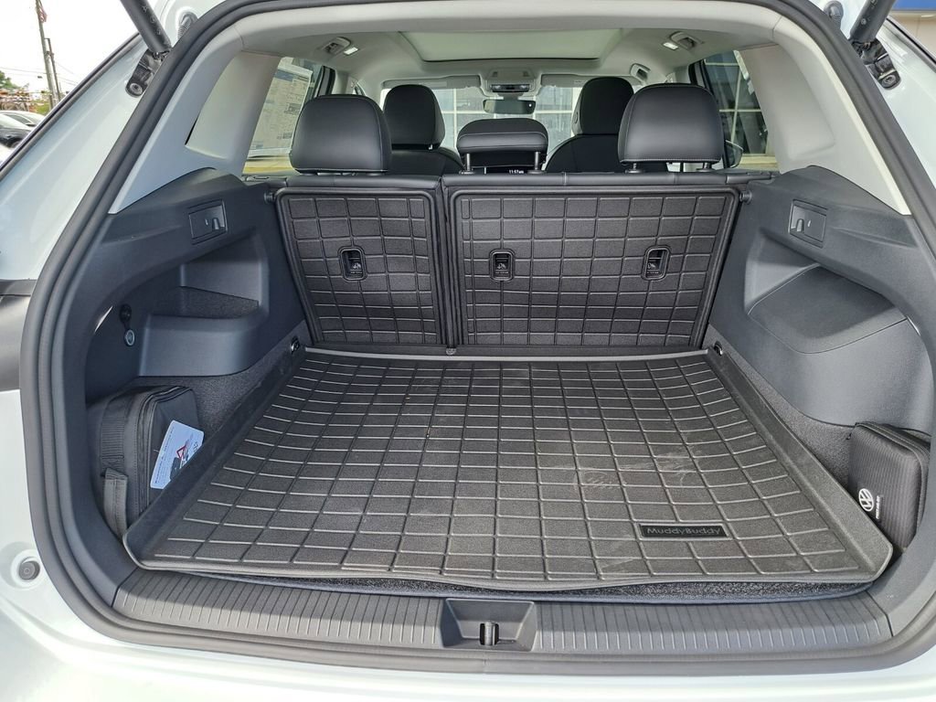 New 2026 Volkswagen Tiguan SE image 26