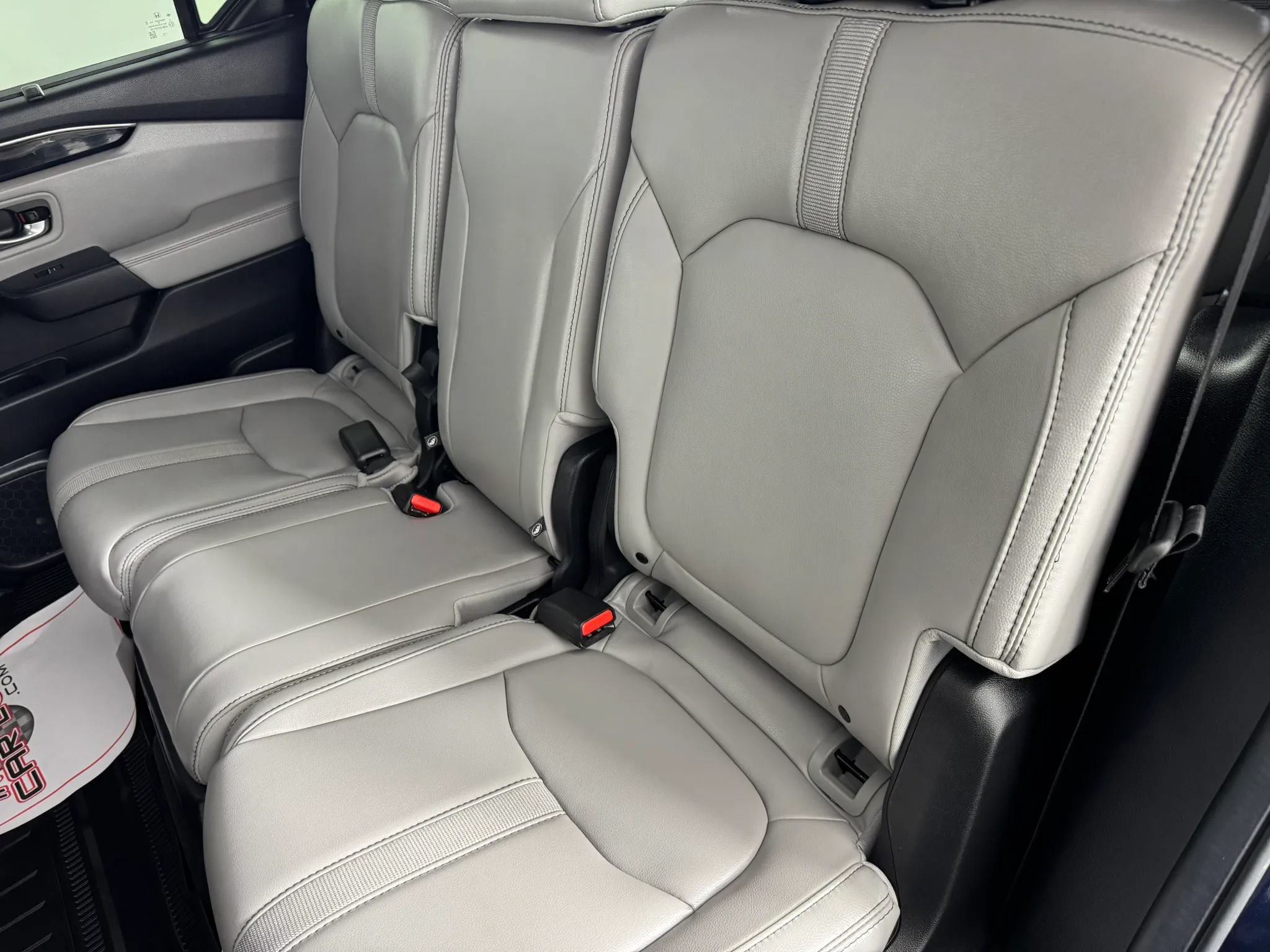 Used 2025 Honda Pilot EX-L image 37