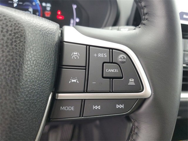 Used 2025 Toyota Grand Highlander FWD image 25