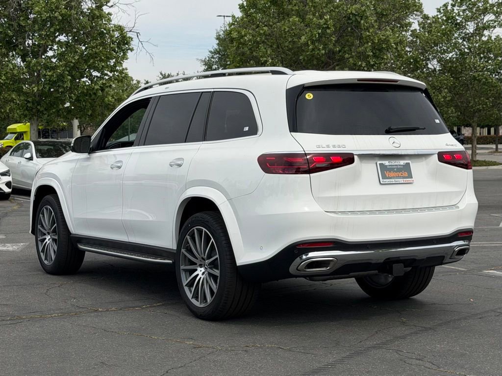 New 2026 Mercedes-Benz GLS 580 4MATIC image 10