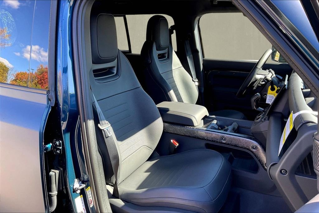 New 2026 Land Rover Defender 110 OCTA image 11
