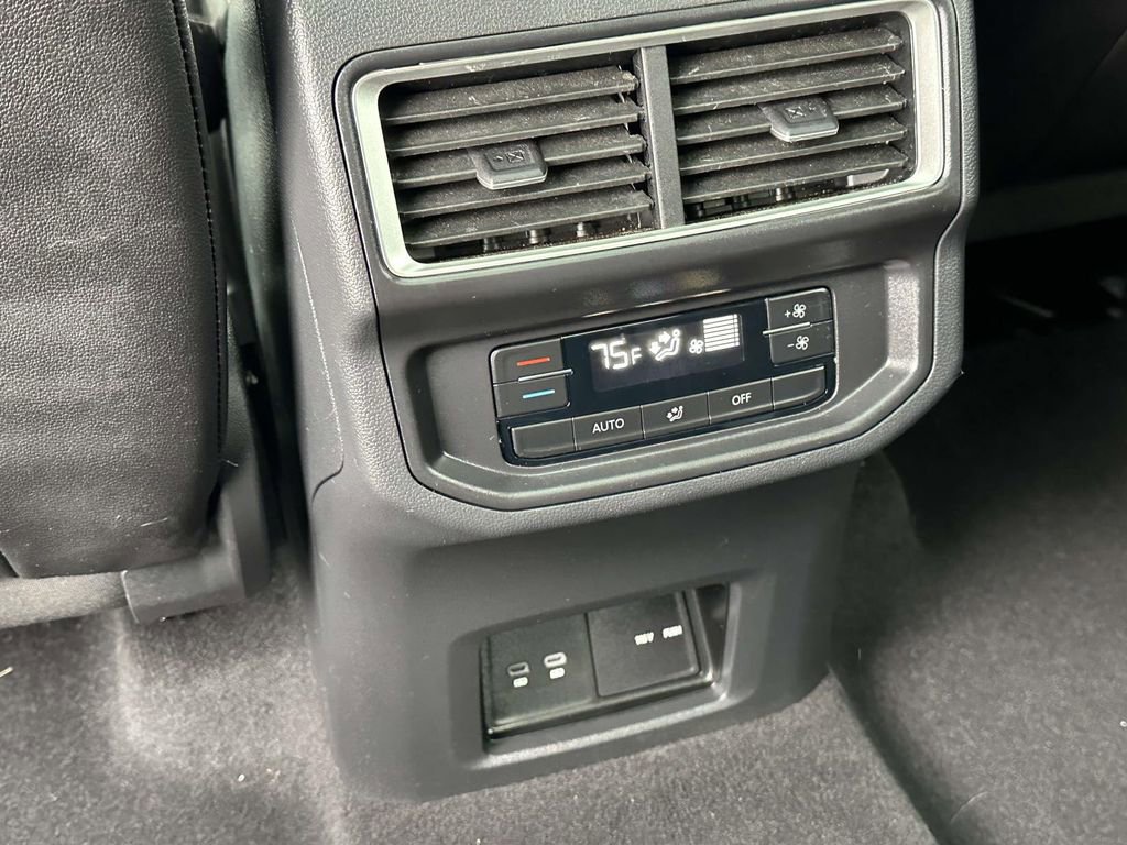 Certified 2025 Volkswagen Atlas Peak Edition SE image 16