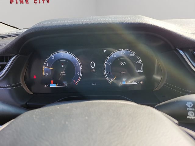 New 2025 Jeep Grand Cherokee Limited image 11