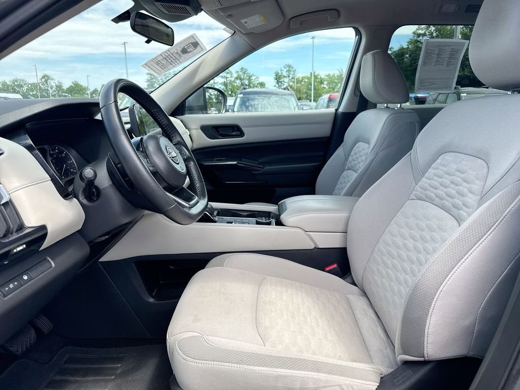 Used 2023 Nissan Pathfinder SV w/ Cargo Package AWD/4WD image 19