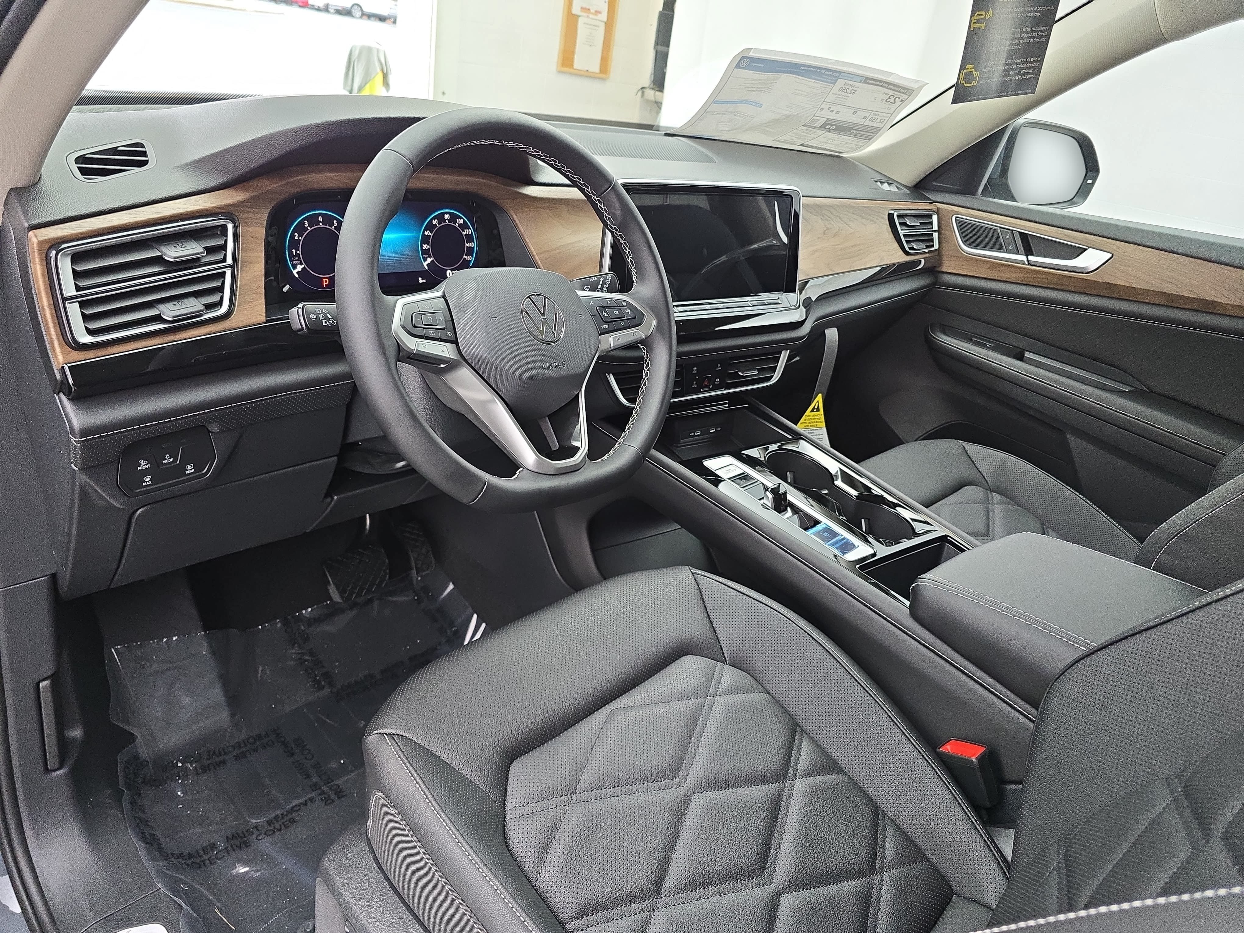 New 2026 Volkswagen Atlas SE FWD image 17
