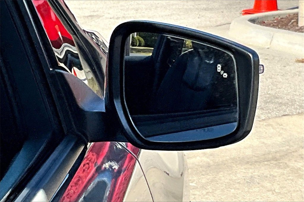 Used 2022 Nissan Leaf SL Plus image 22