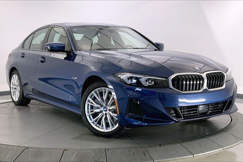 Certified 2023 BMW 330e xDrive