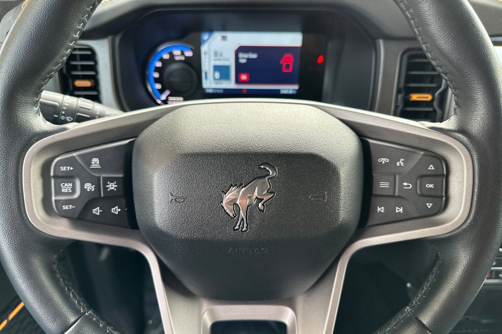 Used 2024 Ford Bronco Badlands image 24