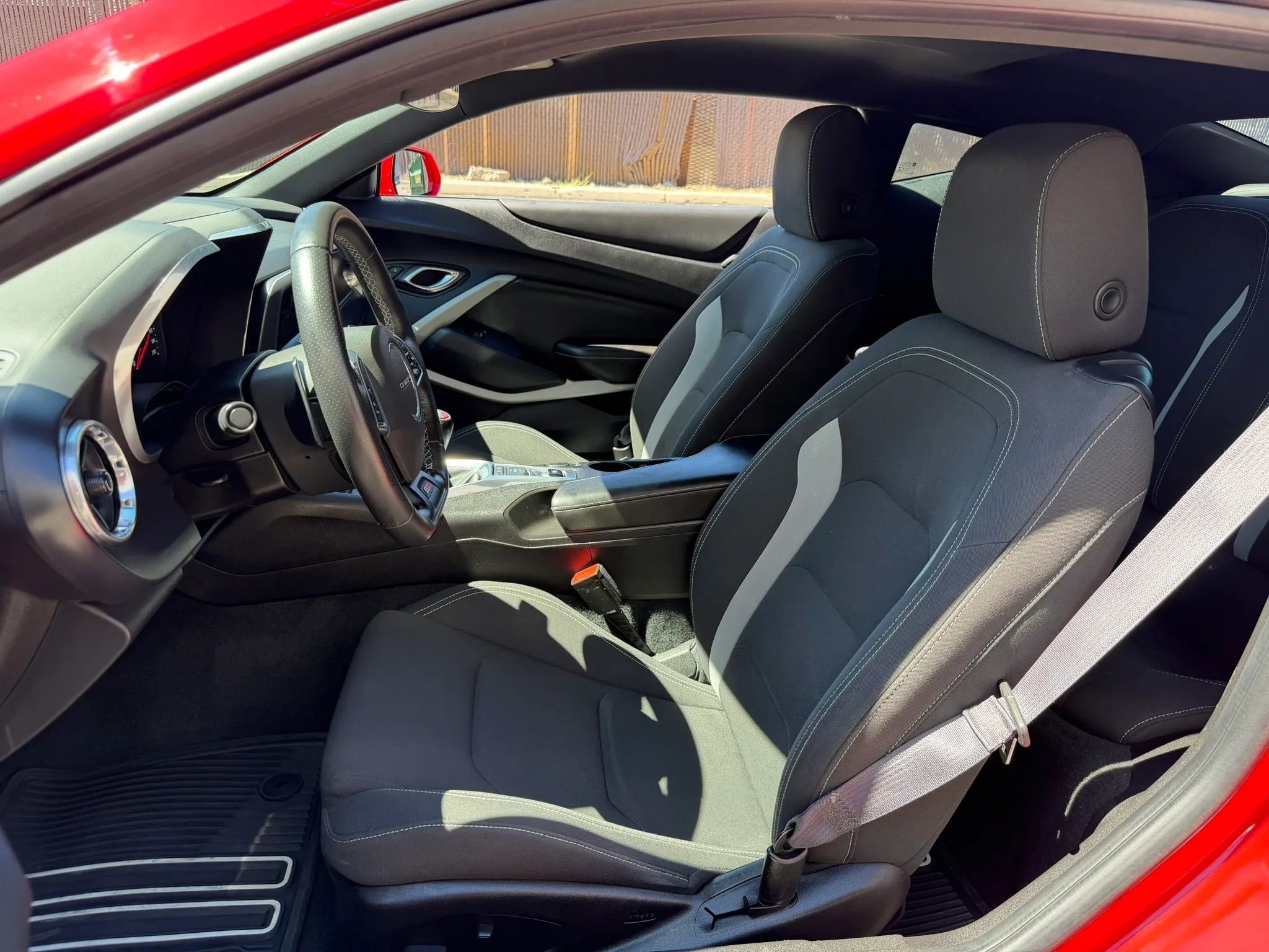 Used 2016 Chevrolet Camaro SS RWD image 13