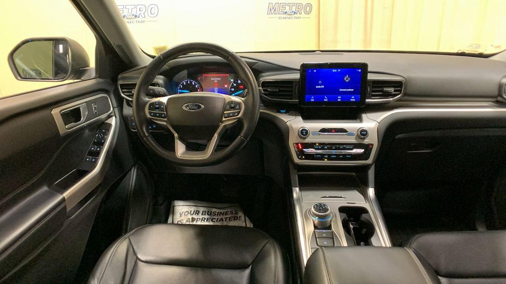 Certified 2022 Ford Explorer XLT w/ Equipment Group 202A image 26