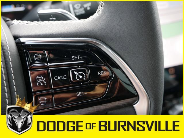 Used 2022 Jeep Grand Cherokee Overland w/ Luxury Tech Group IV image 26