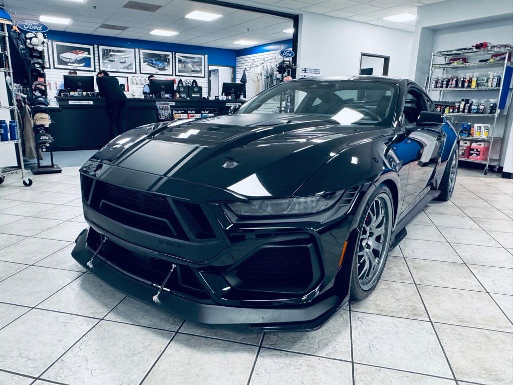 New 2026 Ford Mustang GT Premium w/ GT Performance Package RWD image 7