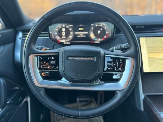 Used 2025 Land Rover Range Rover SE image 22