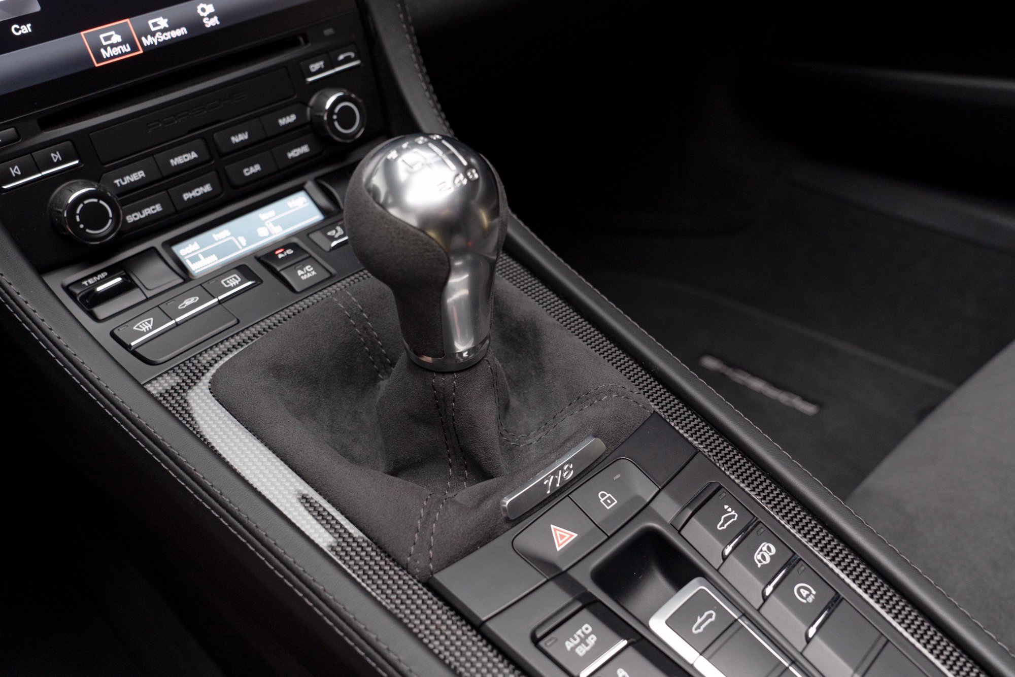 Used 2020 Porsche 718 Boxster Spyder RWD image 33