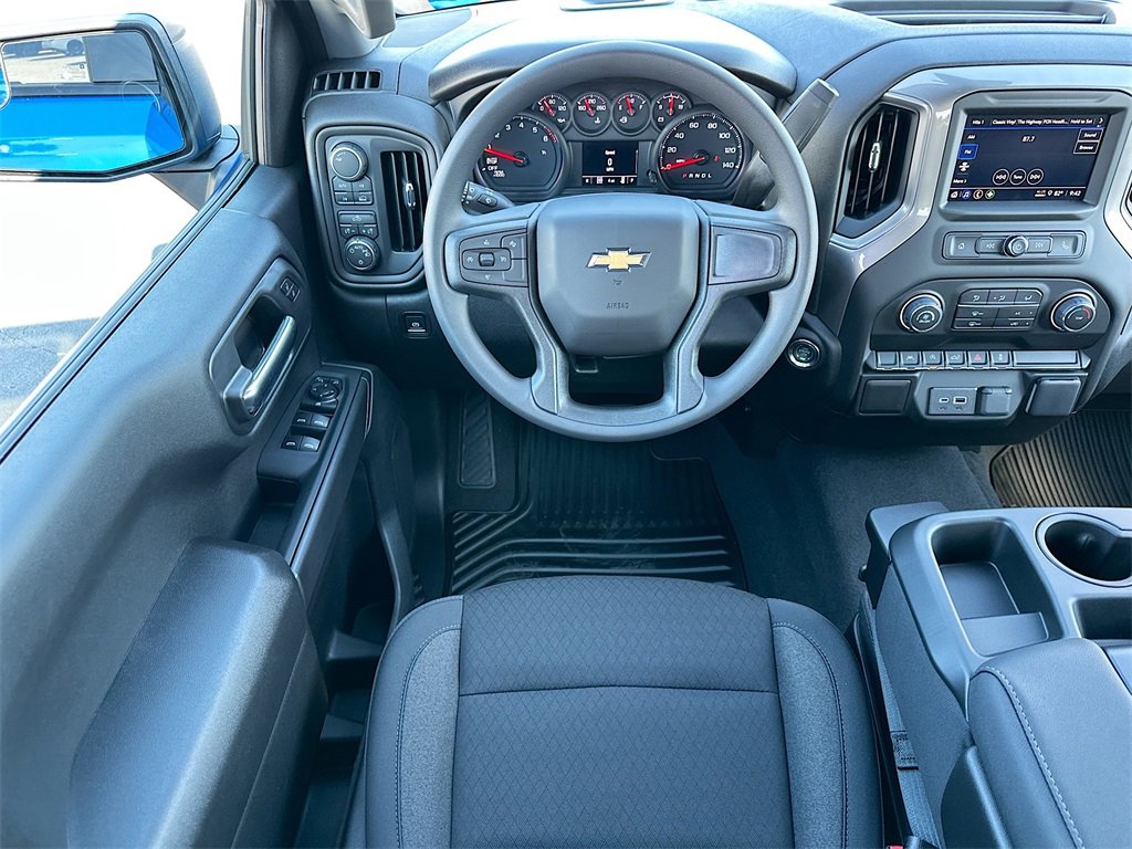 New 2026 Chevrolet Silverado 1500 Custom w/ LPO, Dark Essentials Package image 15