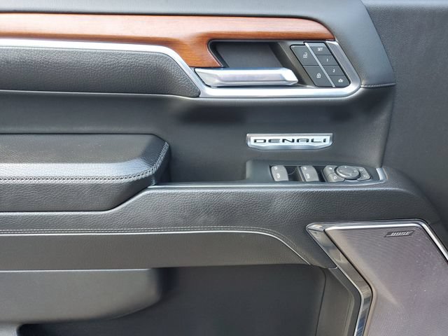 Used 2023 GMC Sierra 1500 Denali w/ Technology Package AWD/4WD image 17