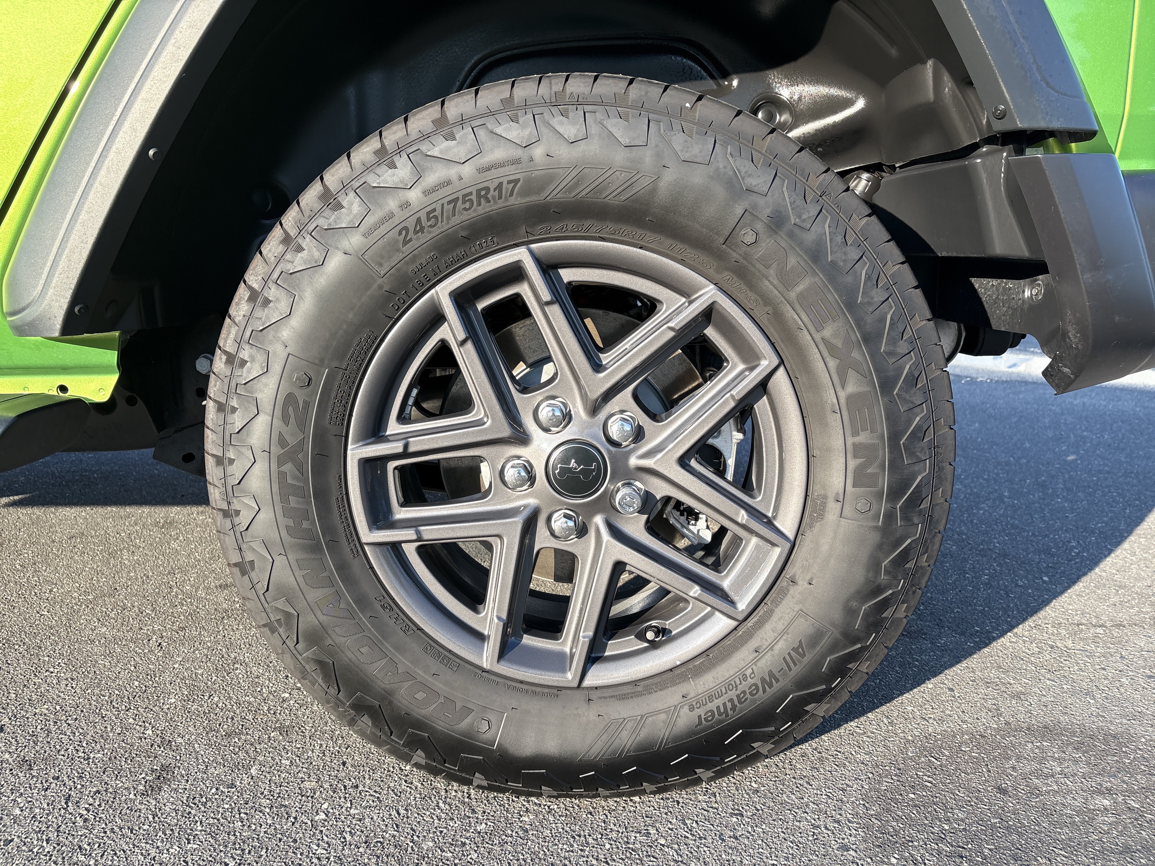 Used 2025 Jeep Wrangler Unlimited Sport AWD/4WD image 14