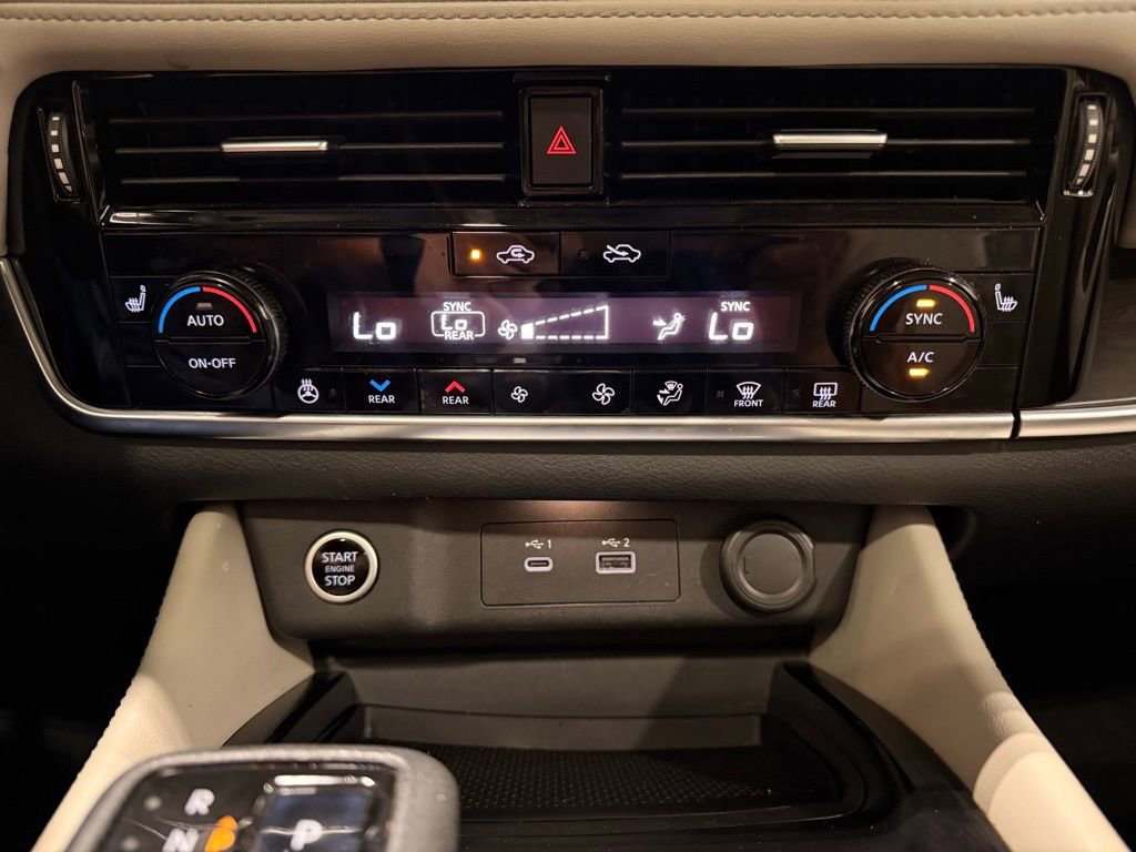 Used 2021 Nissan Rogue SL w/ Premium Package image 25