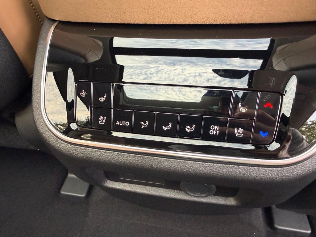 New 2027 INFINITI QX80 Luxe AWD/4WD image 7