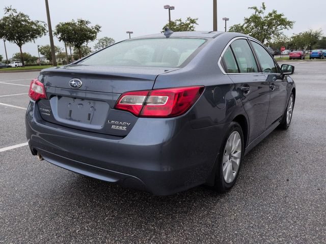 Used 2017 Subaru Legacy 2.5i Premium w/ Moonroof Package AWD/4WD image 4