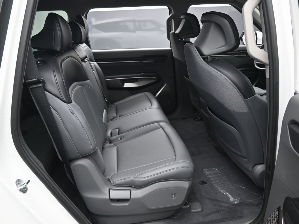 Used 2024 Kia EV9 Light image 39