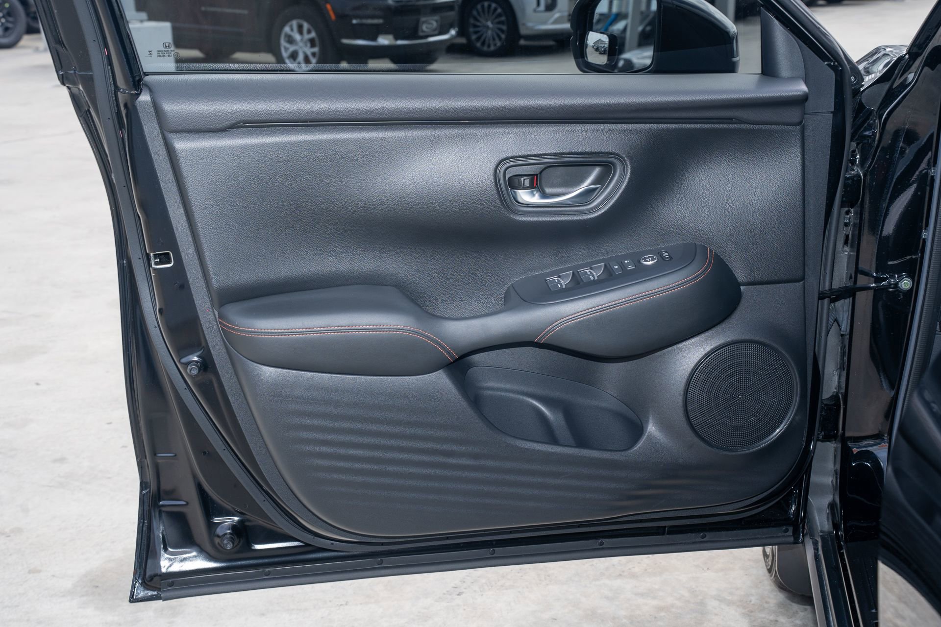 Certified 2024 Honda HR-V Sport image 11