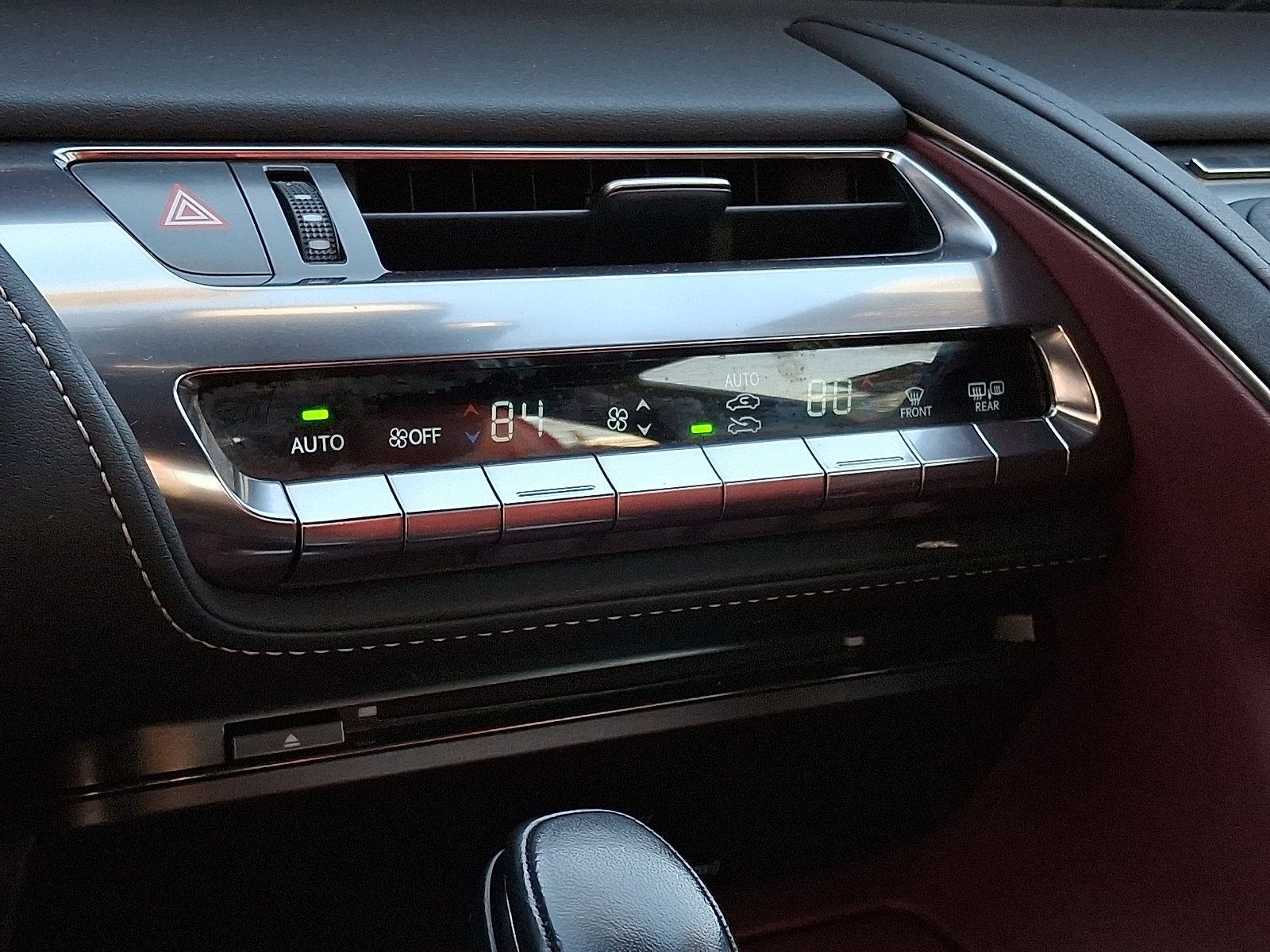 Certified 2023 Lexus LC 500 Coupe w/ Performance Package image 15