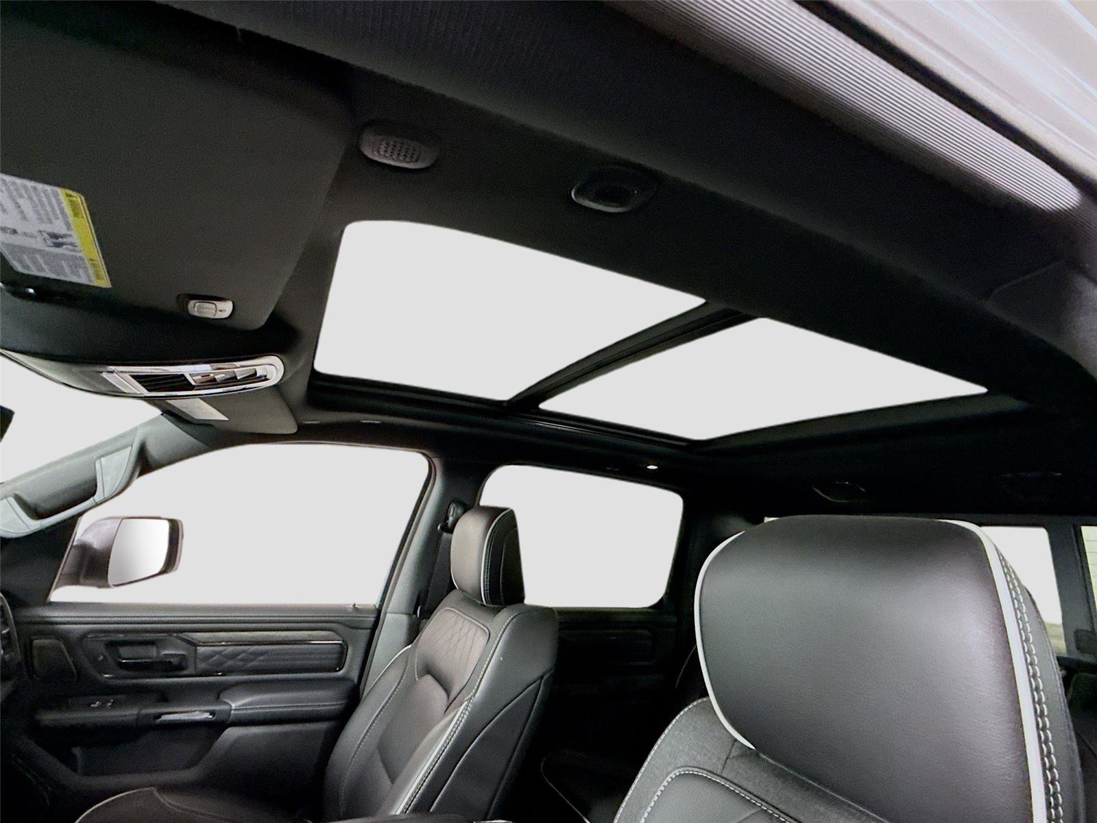 Used 2025 RAM 1500 Limited image 17