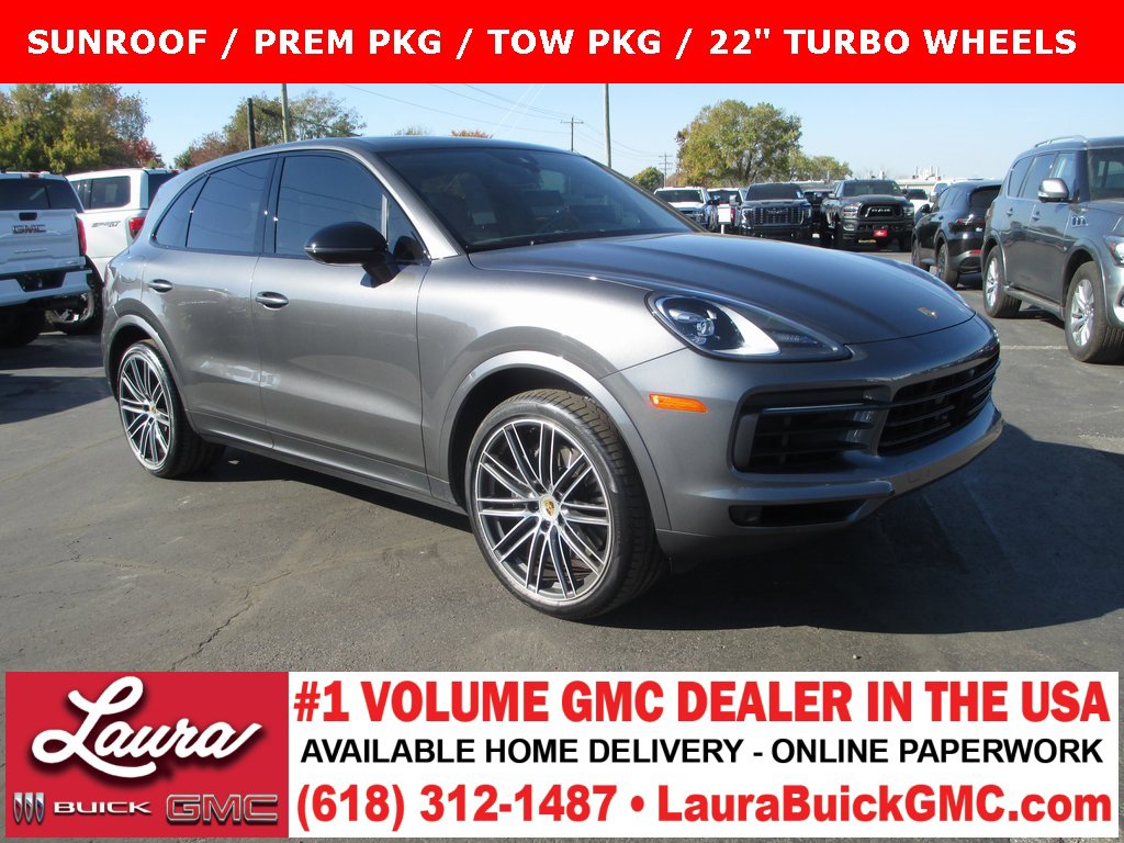 Used 2023 Porsche Cayenne image 1