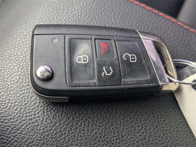 Used 2021 Volkswagen GTI SE image 30