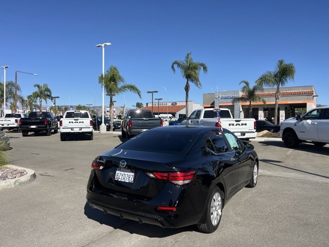 Used 2022 Nissan Sentra S image 8