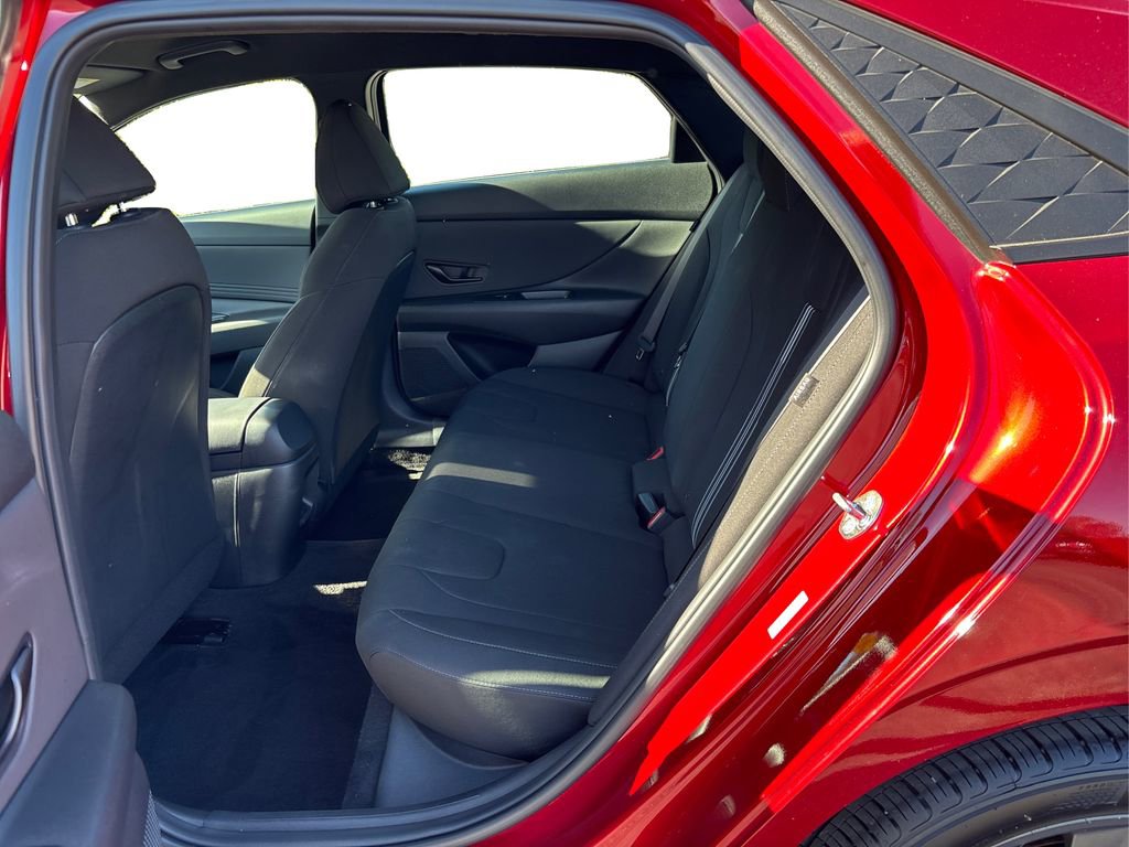 Certified 2025 Hyundai Elantra Sport image 10