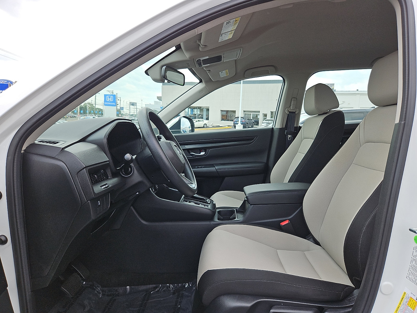 Used 2023 Honda CR-V LX image 13
