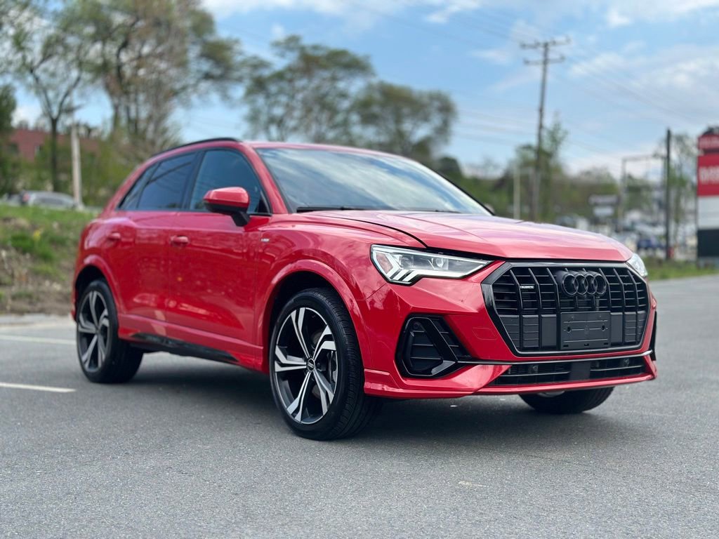 Used 2023 Audi Q3 2.0T Premium Plus w/ Premium Plus Package AWD/4WD image 9