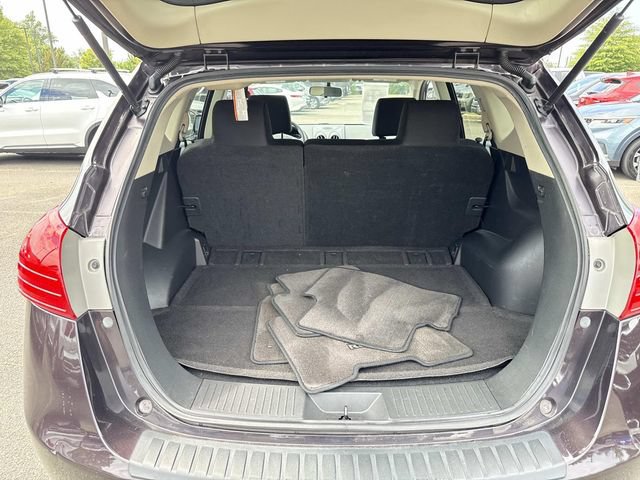 Used 2015 Nissan Rogue S w/ Convenience Package AWD/4WD image 12