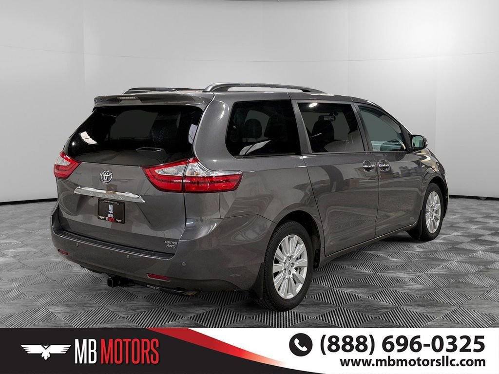 Used 2017 Toyota Sienna Limited AWD/4WD image 3