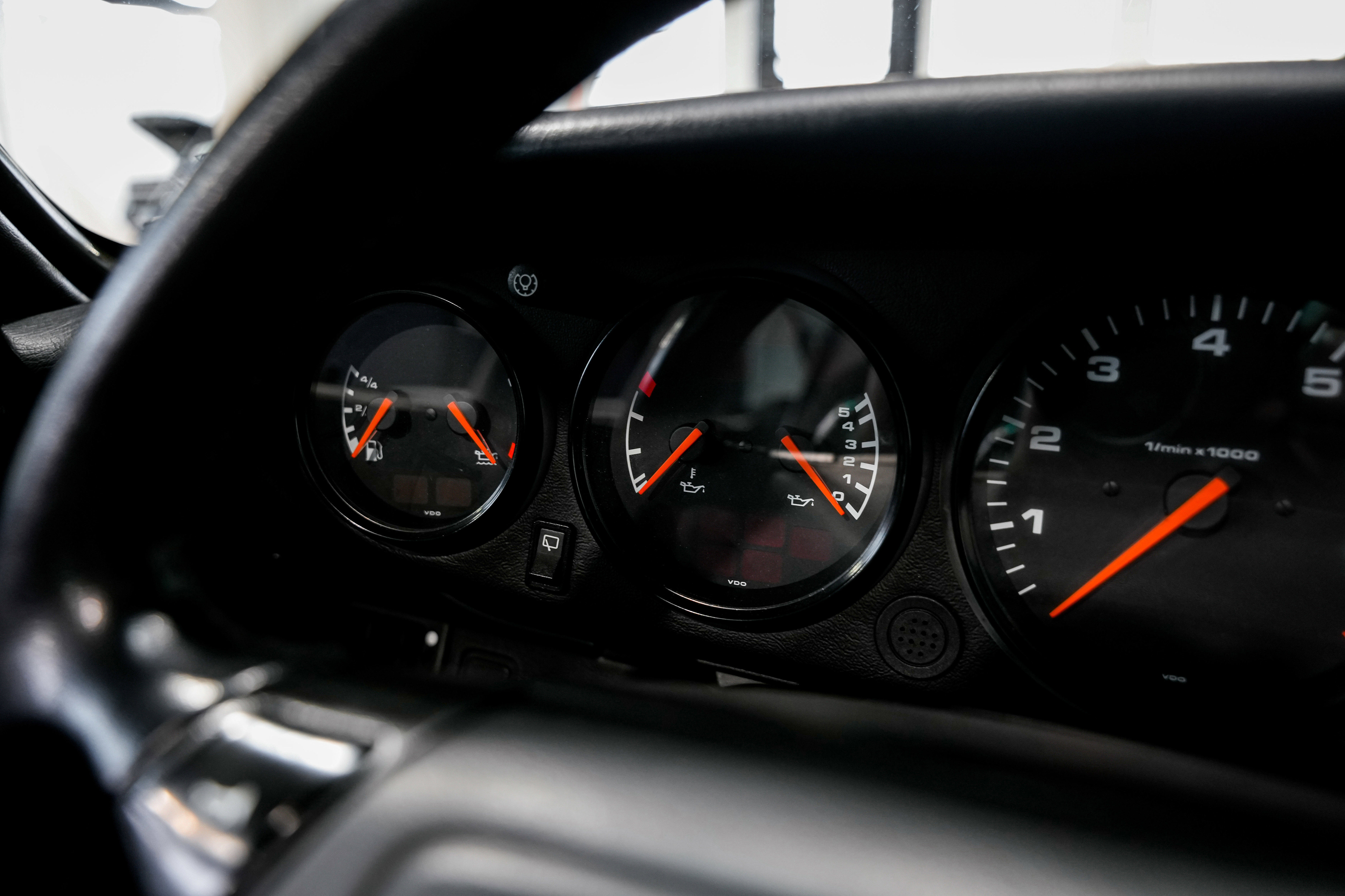 Used 1992 Porsche 911 Targa image 11