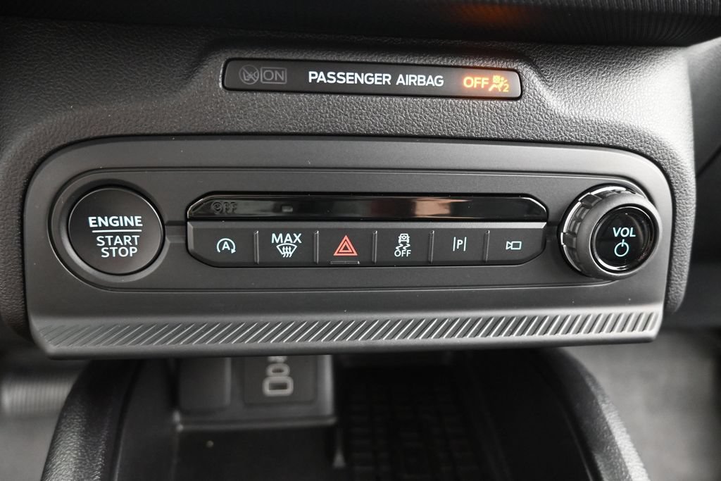 Used 2025 Ford Bronco Sport Outer Banks w/ Outer Banks Tech Package+ AWD/4WD image 32