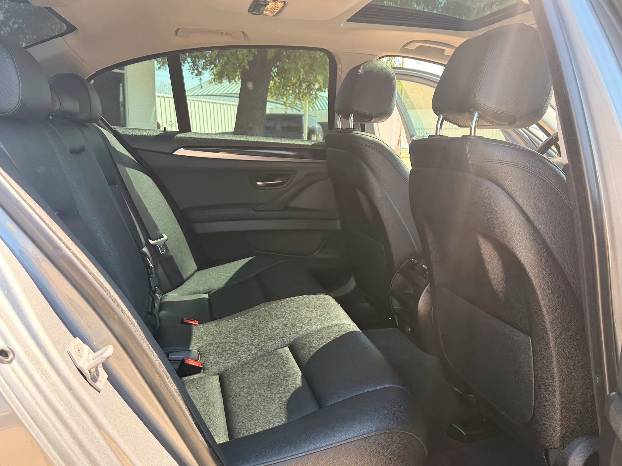 Used 2015 BMW 528i Sedan image 16