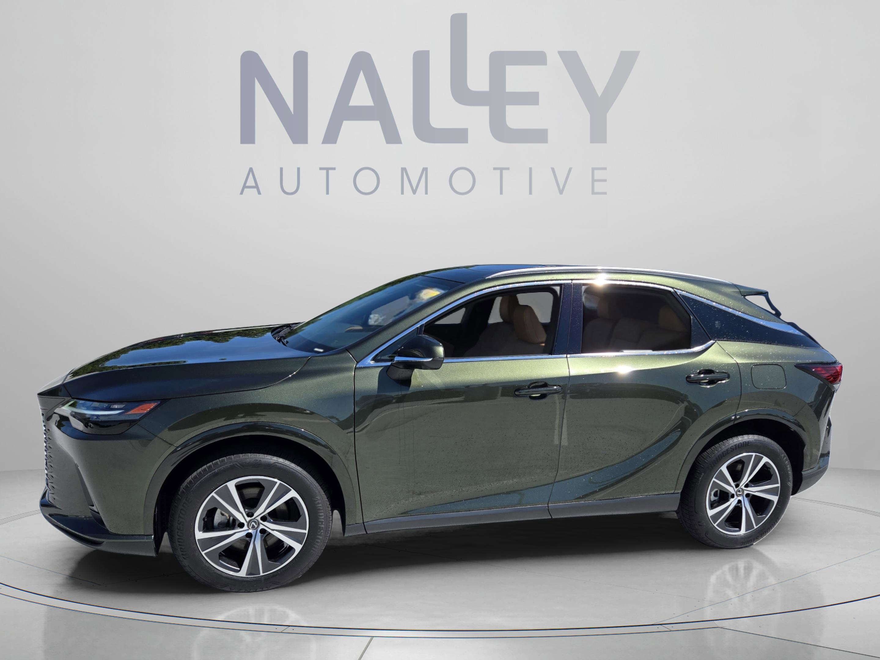 Used 2025 Lexus RX 350 Premium w/ Accessory Package (Z1) FWD image 2