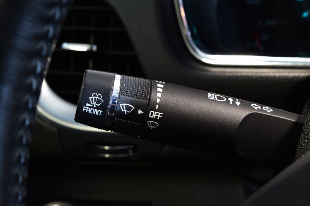 Used 2017 Chevrolet Traverse Premier image 19