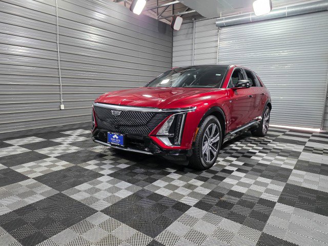 Used 2024 Cadillac Lyriq Luxury w/ LPO, Floor Liner Package image 46