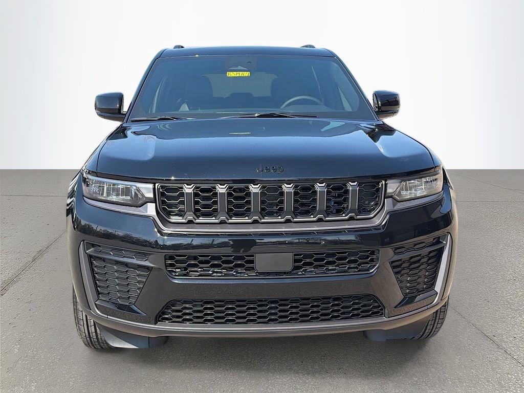 New 2026 Jeep Grand Cherokee Altitude AWD/4WD image 9